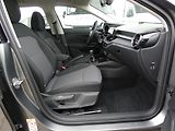 Škoda Fabia Selection 1.0 MPI /59kW - náhled 22