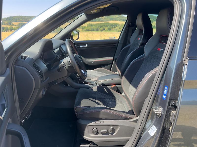 Škoda Kodiaq RS 2,0 TDI 176kW DSG 4x4 CZ DP - fotka 12 z 40