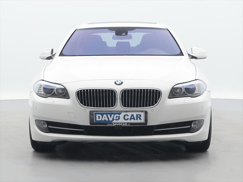 BMW Řada 5 3,0 530d 190KW xDrive CZ - fotka 2 z 31
