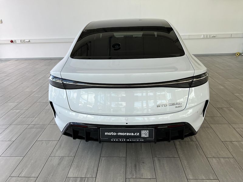 BYD Seal (2025) Excellence AWD - fotka 15 z 16