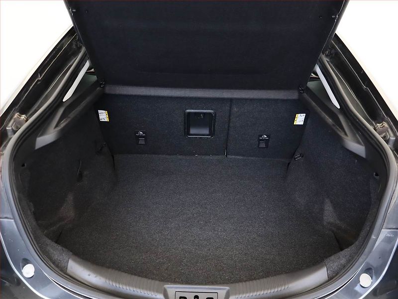 Ford Mondeo (2015) Titanium 2.0 TDCI, ČR,1.maj - fotka 12 z 19