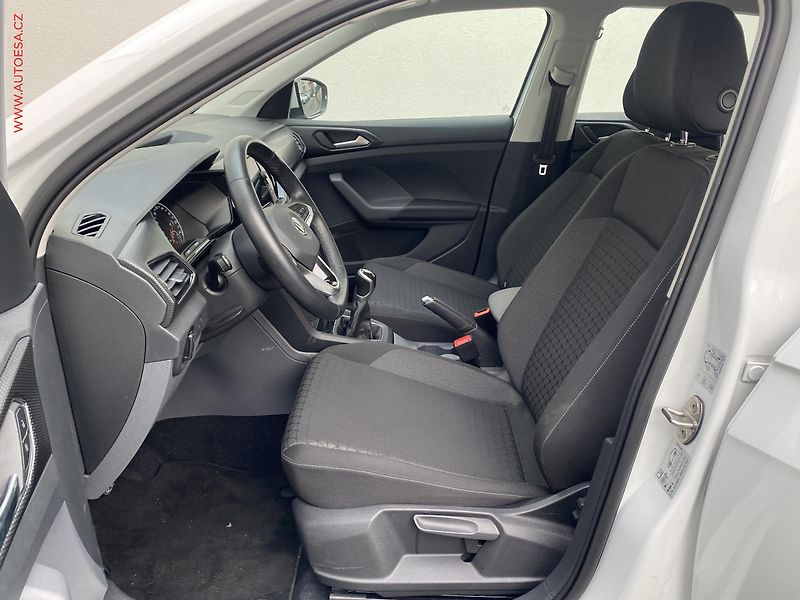 Volkswagen T-Cross (2019) 1.0 TSi, Comfortline, +ALU - fotka 9 z 19