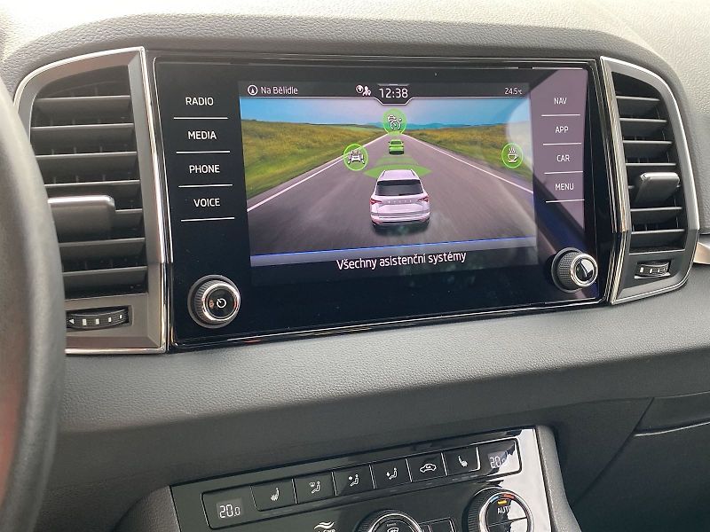 Škoda Karoq (2023) 2.0 TDI Ambition - fotka 20 z 34