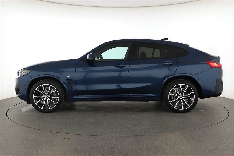 BMW X4 (2025) xDrive20i, Výhřev, Navi - fotka 3 z 19