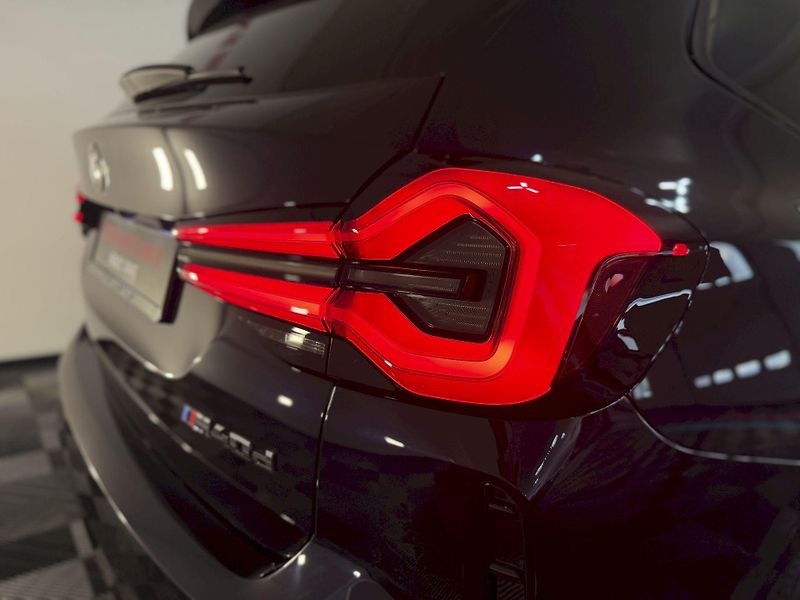 BMW X3 M40d xDrive Laser HUD tažné - fotka 13 z 43