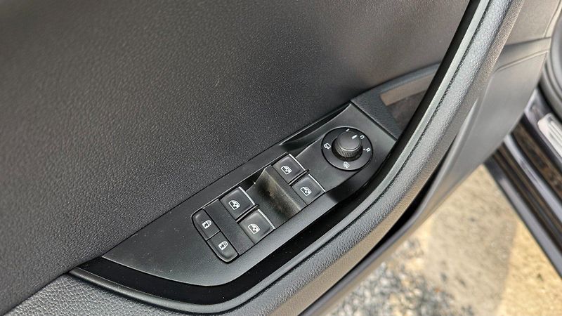 Škoda Superb (2018) 2.0TDi 110kW *ALU*Navi*DSG* - fotka 10 z 22