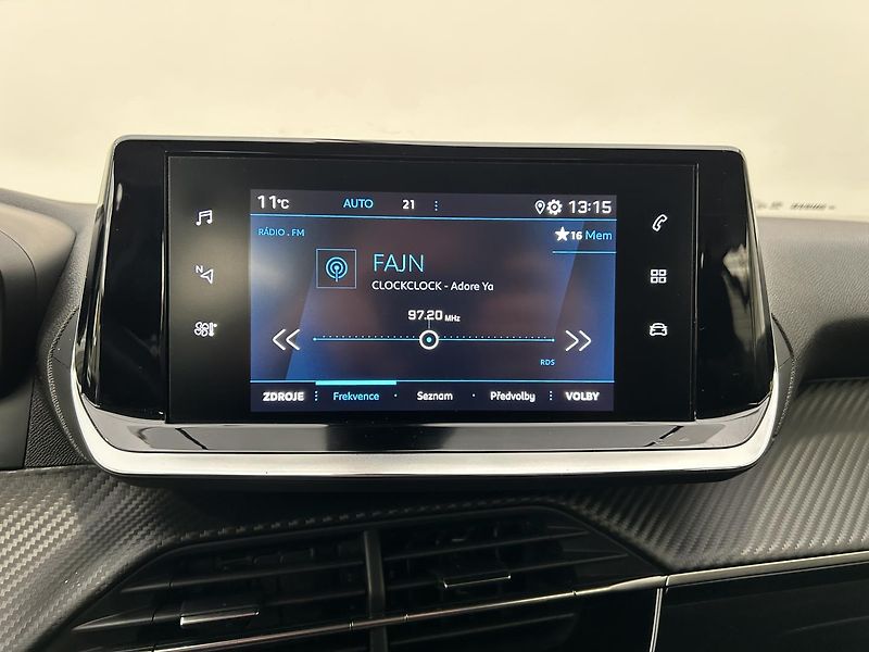 Peugeot 2008 1.2 PureTech Active - fotka 21 z 27