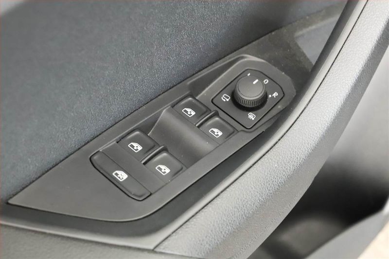 Škoda Karoq (2024) Style 2.0 TDI - fotka 14 z 15
