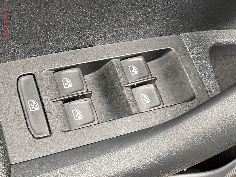 Škoda Octavia (2019) 1.6 TDi, Style, DSG, navi - fotka 12 z 18