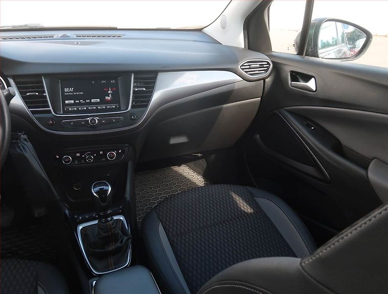 Opel Crossland X (2019) 1.2 Turbo, Serv.kniha - fotka 8 z 21