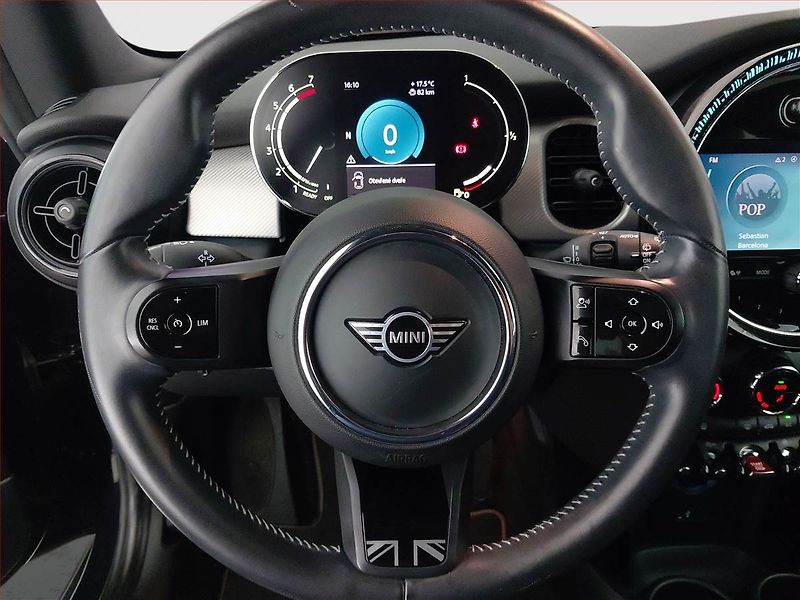Mini Ostatní (2021) Cooper, Kůže, Navi, Tempomat - fotka 16 z 21