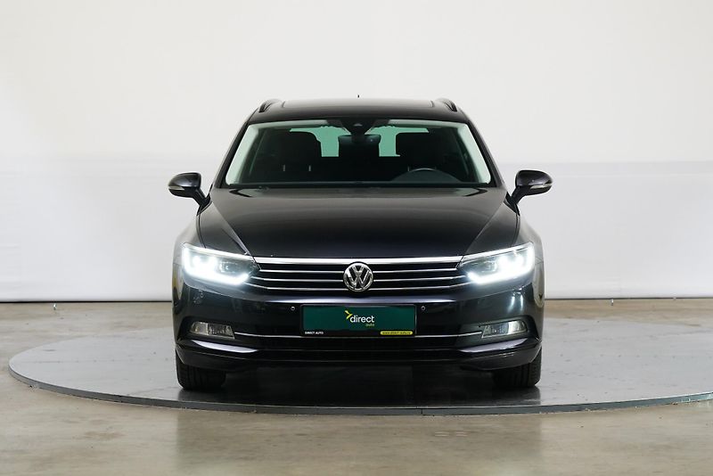 Volkswagen Passat - fotka 4 z 27