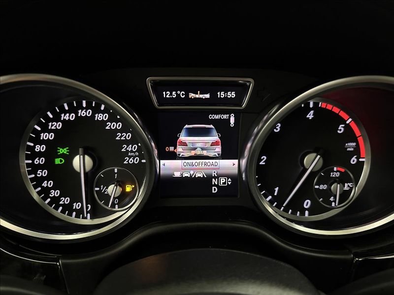 Mercedes-Benz GL 3,0 7-MÍST H/K PANO NZTOP TZ - fotka 16 z 53