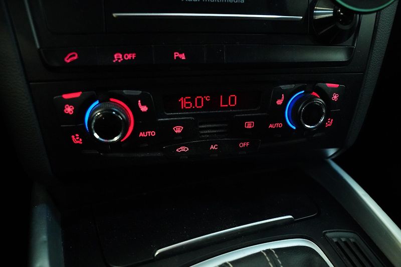 Audi Q5 - fotka 23 z 28