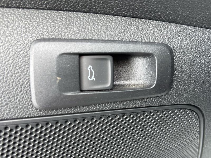 Škoda Karoq DSG SELECTION - fotka 26 z 26