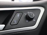 Volkswagen Golf (2015) 2.0 TDI, Navi, Park. senzory - náhled 16