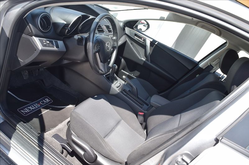 Mazda 3 1,6 i 77KW NOVÁ STK TOP STAV! - fotka 15 z 48