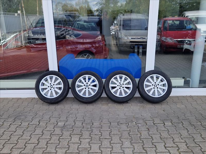 Ford Grand C-MAX 1,6 TDCi 7MÍST AUTOAC SENZORY - fotka 41 z 41