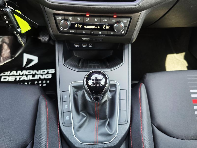 Škoda Kamiq / SEAT ARONA FR 1.5TSI 1Majite - fotka 20 z 24