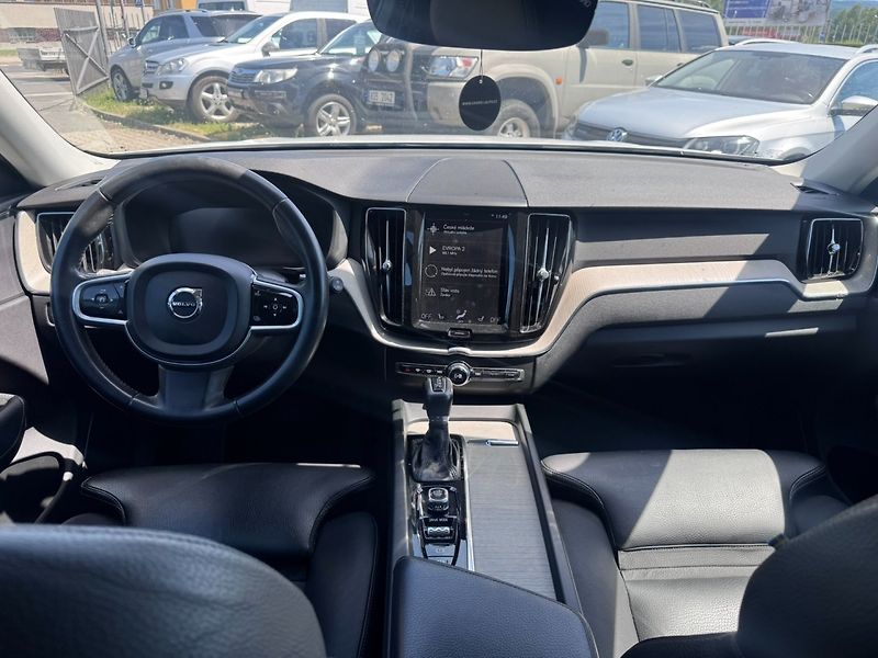 Volvo XC60 (2017) 2,0D 177KW POLESTAR BEZ AD BLU - fotka 24 z 49