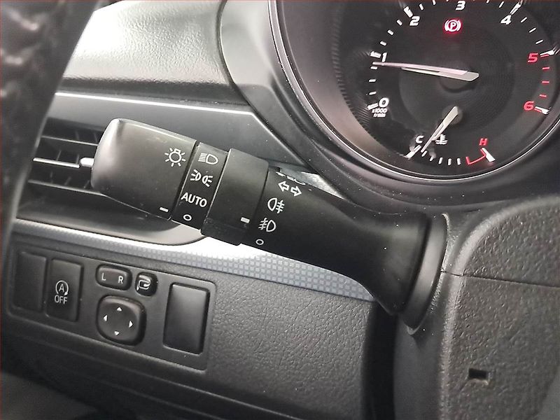 Toyota Avensis (2016) 2.0 D-4D, ČR,1.maj, Serv.kniha - fotka 18 z 21