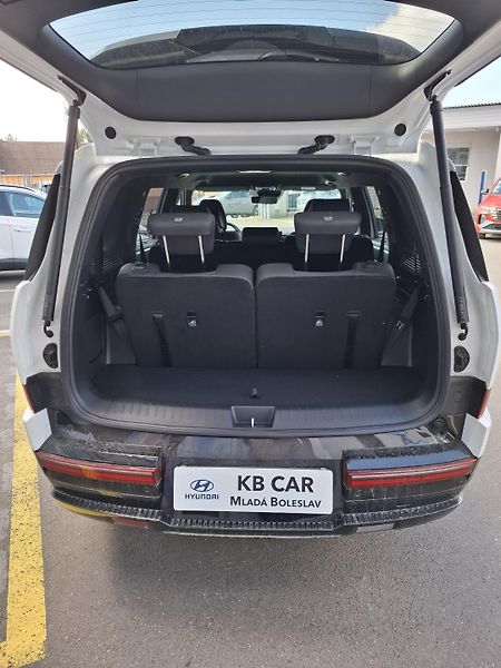 Hyundai Santa Fe (2026) 1,6TGDI PHEV 185kW CALLIG 4X4 - fotka 8 z 9