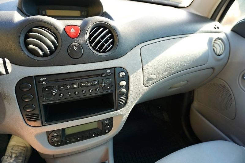 Citroën C3 (2003) 1,4 HDI 66 kW - fotka 25 z 27