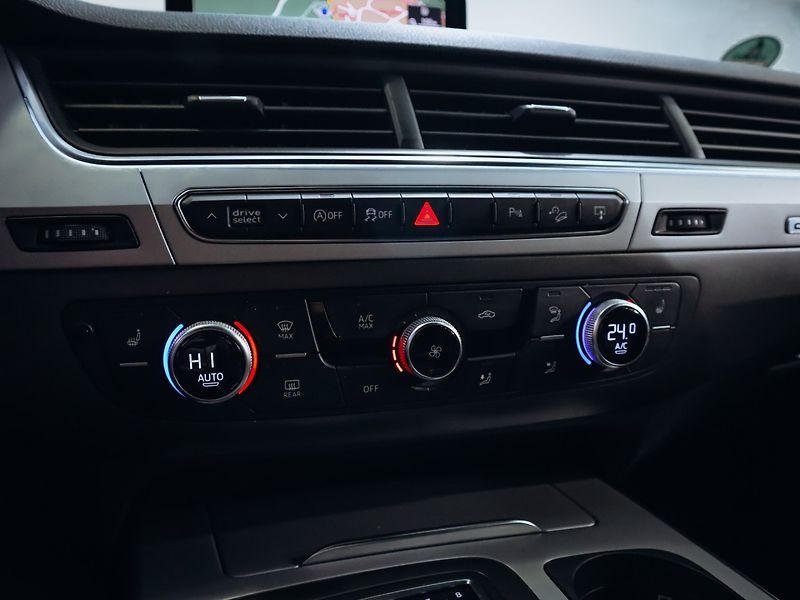 Audi Q7 3.0TDI, Quattro S-line 200kw - fotka 16 z 32