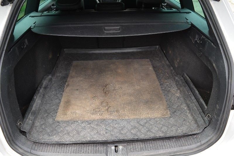 Volkswagen Passat VARIANT - fotka 17 z 18