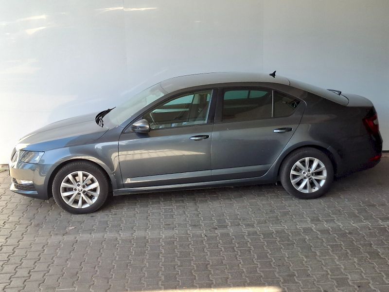 Škoda Octavia (2017) AMBITION 110/2.0 6AP - fotka 3 z 30