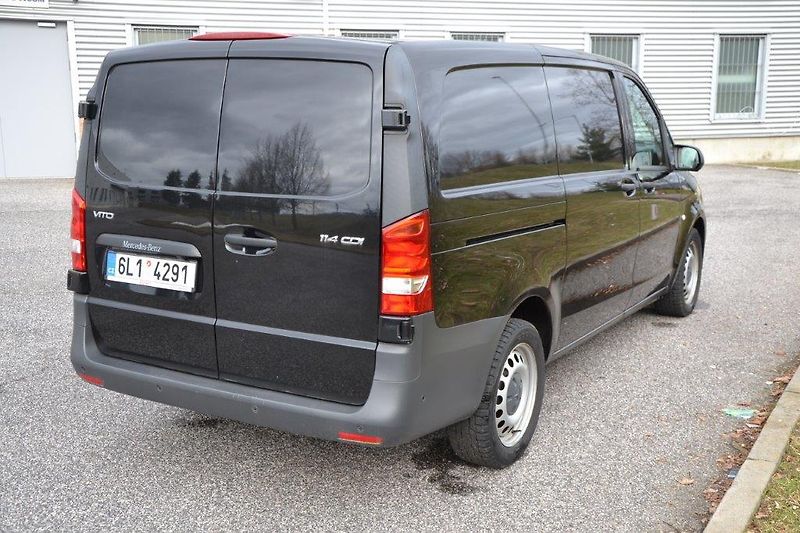 Mercedes-Benz Vito  7G automat najeto 25 t. km  - fotka 24 z 39