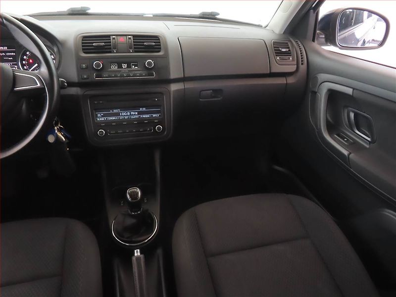 Škoda Fabia (2014) Elegance 1.2 TSI, Serv.kniha - fotka 8 z 14