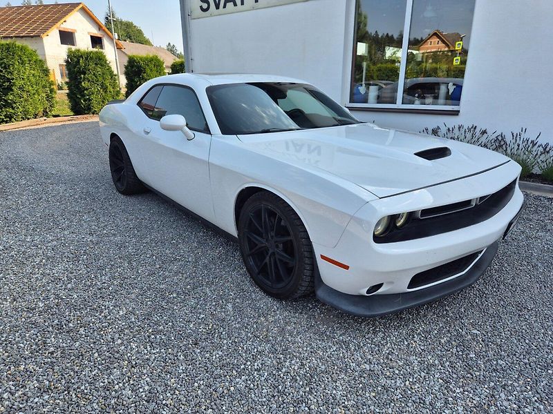 Dodge Challenger (2019) 5.7Hemi Nová STK - fotka 2 z 32