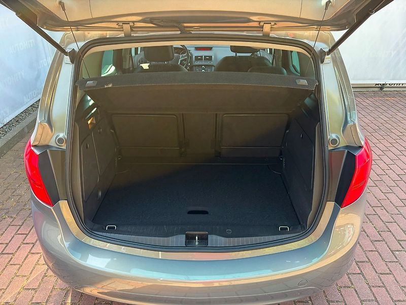 Opel Meriva 1.4 16V Cosmo, ČR, Serviska, 9 - fotka 9 z 22