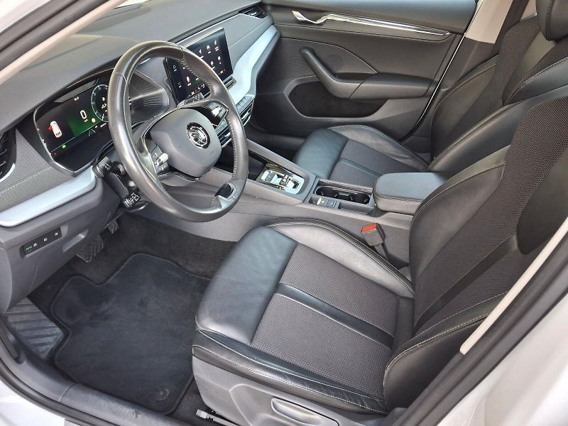 Škoda Octavia (2022) Combi Style Plus 2,0TDi 110kW - fotka 6 z 35