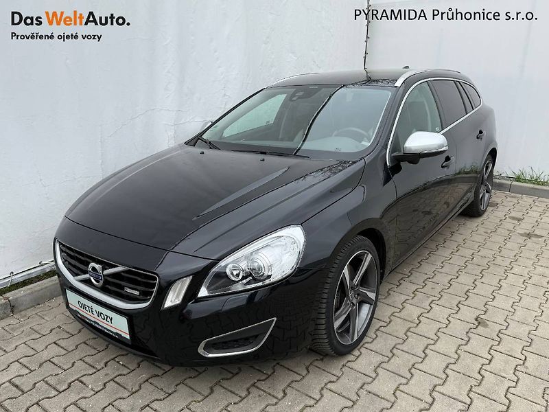 Volvo V60 (2012) 2.4 D5 158 kW R-Design AT - fotografie inzerátu