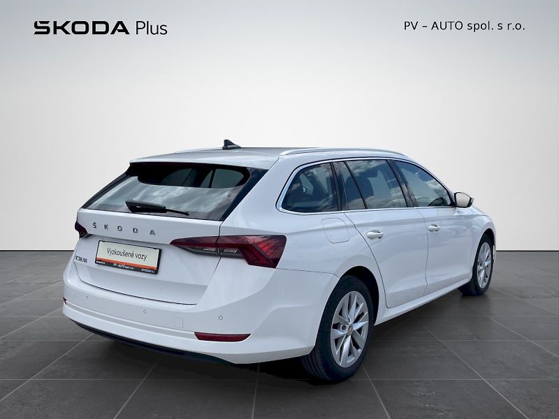 Škoda Octavia (2023) 1.5 TSI 110kW Style Plus combi - fotka 2 z 35