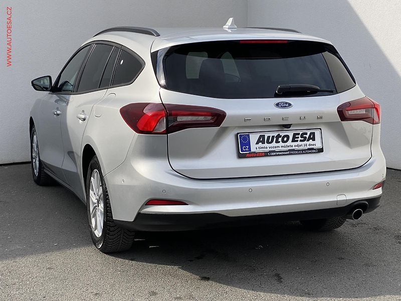 Ford Focus (2022) 1.5 TDCi, Trend Plus, LED - fotka 6 z 17