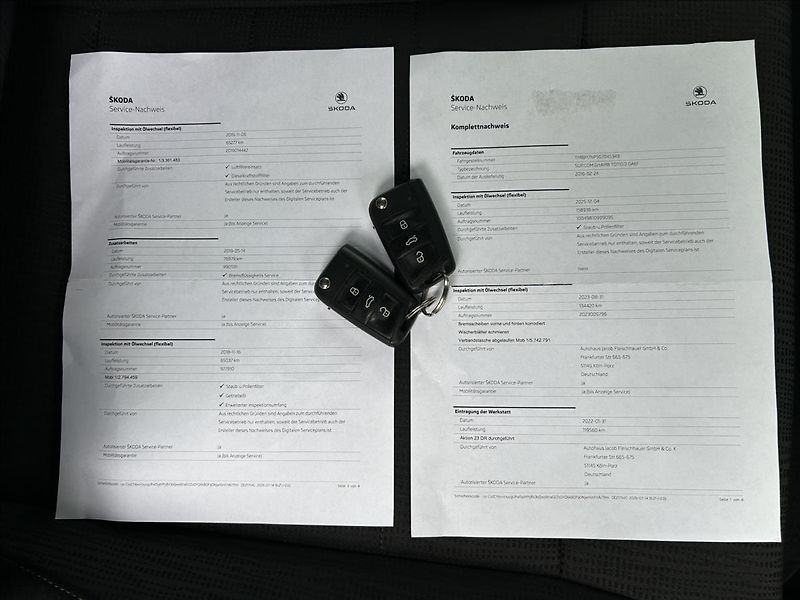 Škoda Superb 2,0 TDi DSG  BIXEN NAVI 1xMaji - fotka 49 z 50