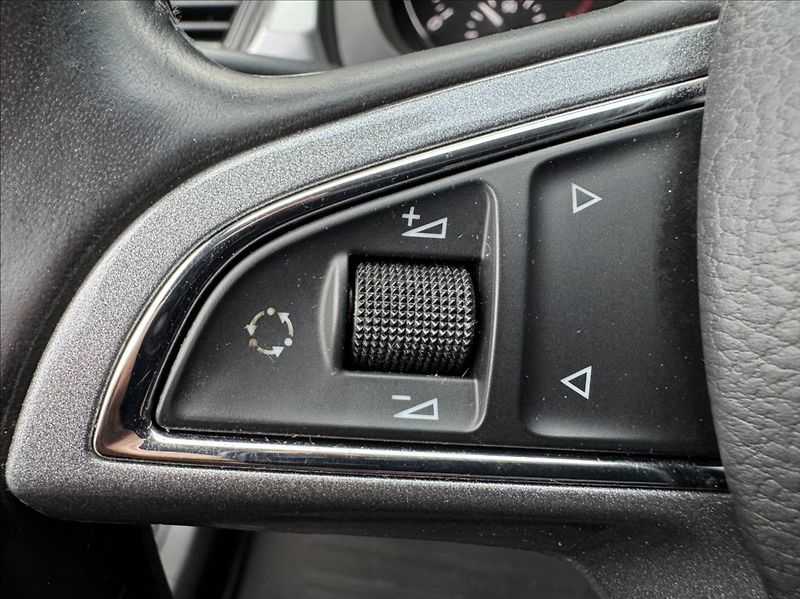 Škoda Rapid 1,2 TSI,63kW,tažné,1.maj.,ČR - fotka 34 z 50