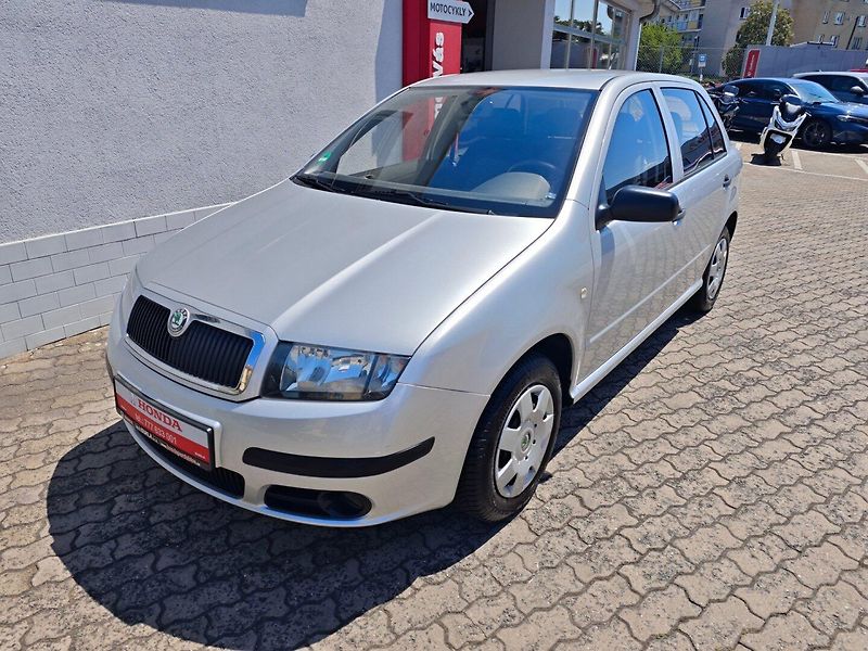 Škoda Fabia (2005) 1.4 16V Classic Klima 24.500km - fotka 3 z 40