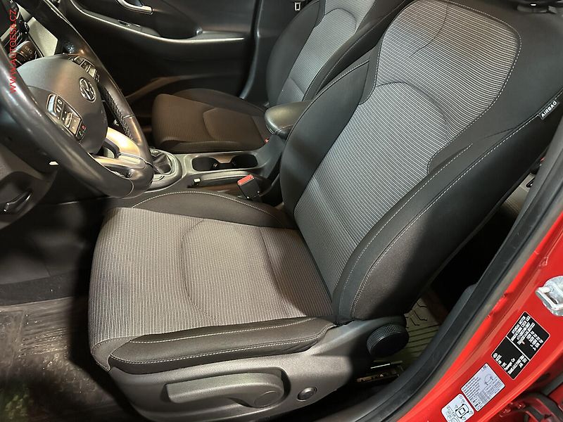 Hyundai i30 (2019) 1.6 CRDi, 2.maj,ČR, servis - fotka 9 z 22