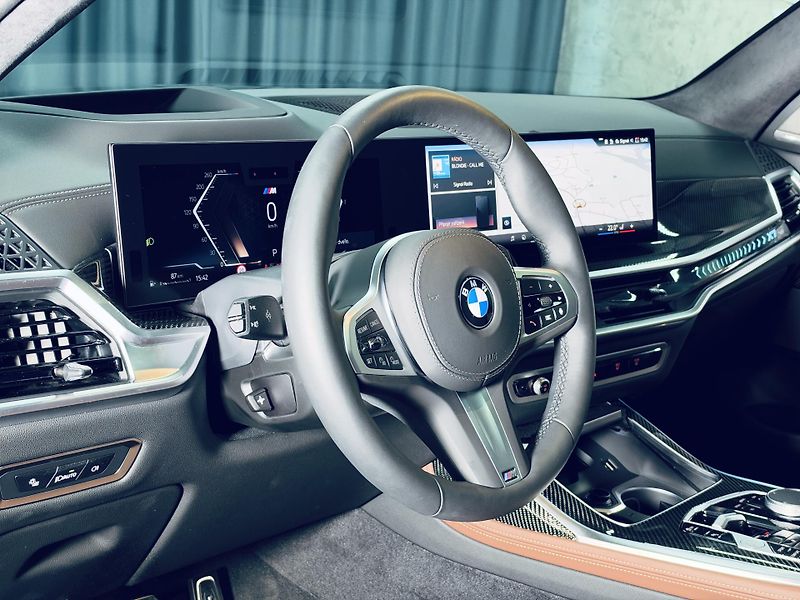 BMW X7 (2026) 40xd*CAR*TAŽ*NEZ.TOP*NAT.NAP* - fotka 19 z 55