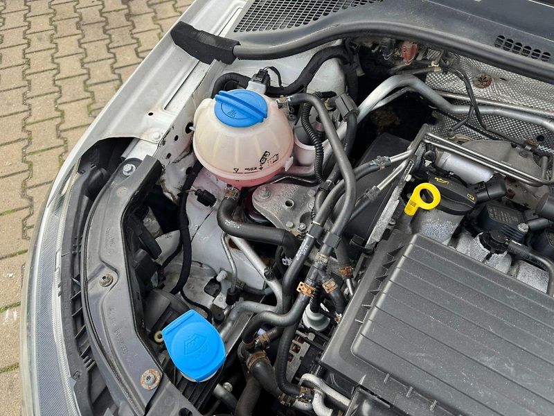 Nissan NV400 (2016) 9 MÍST 2,3D 107 KW TAŽNÉ L2H2 - fotka 42 z 45