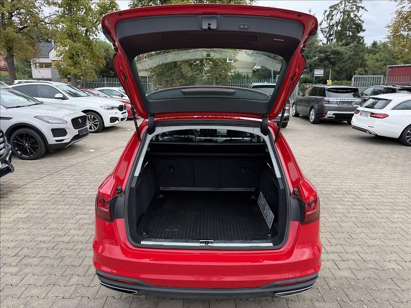 Audi A4 Avant 40 tdi quattro S-trinic - fotka 26 z 27