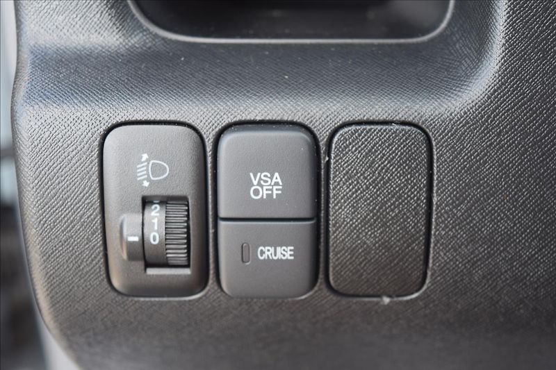 Honda CR-V 2,0 I 110KW AUTOMAT NÍZKÉ KM - fotka 34 z 50