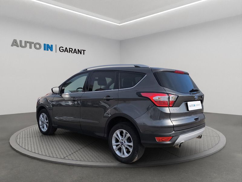 Ford Kuga (2018) TITANIUM 88kW, ČR, 1. Maj., Se - fotka 7 z 23