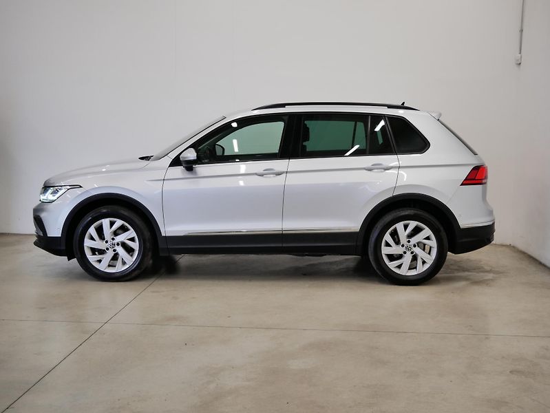 Volkswagen Tiguan - fotka 3 z 28