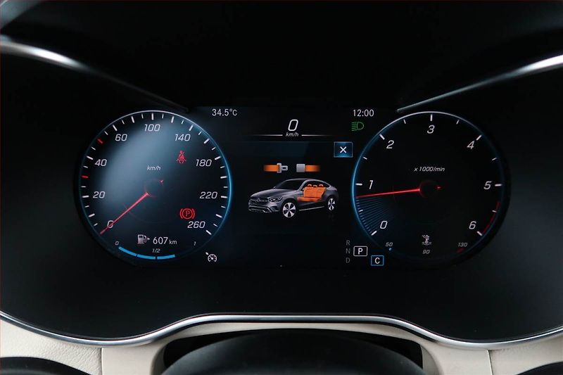 Mercedes-Benz GLC (2021) 220 d - fotka 11 z 25