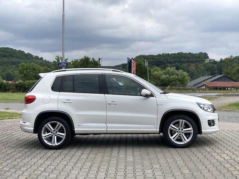 Volkswagen Tiguan (2013) 2.0TDI R-line - fotka 6 z 37